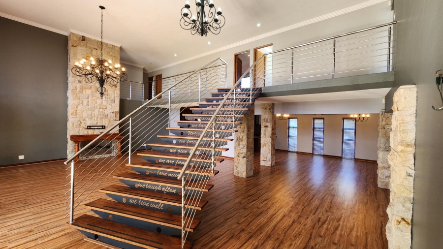 6 Bedroom Property for Sale in Bergsig Western Cape